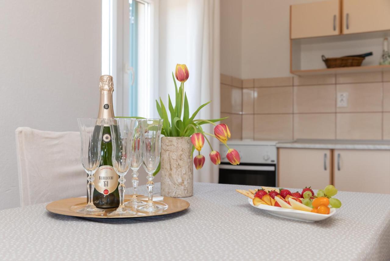 Marina Holiday Home Postira Zewnętrze zdjęcie